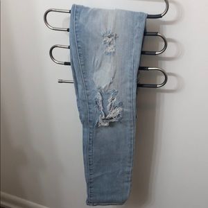 American eagle light wash distressed skinny jeans